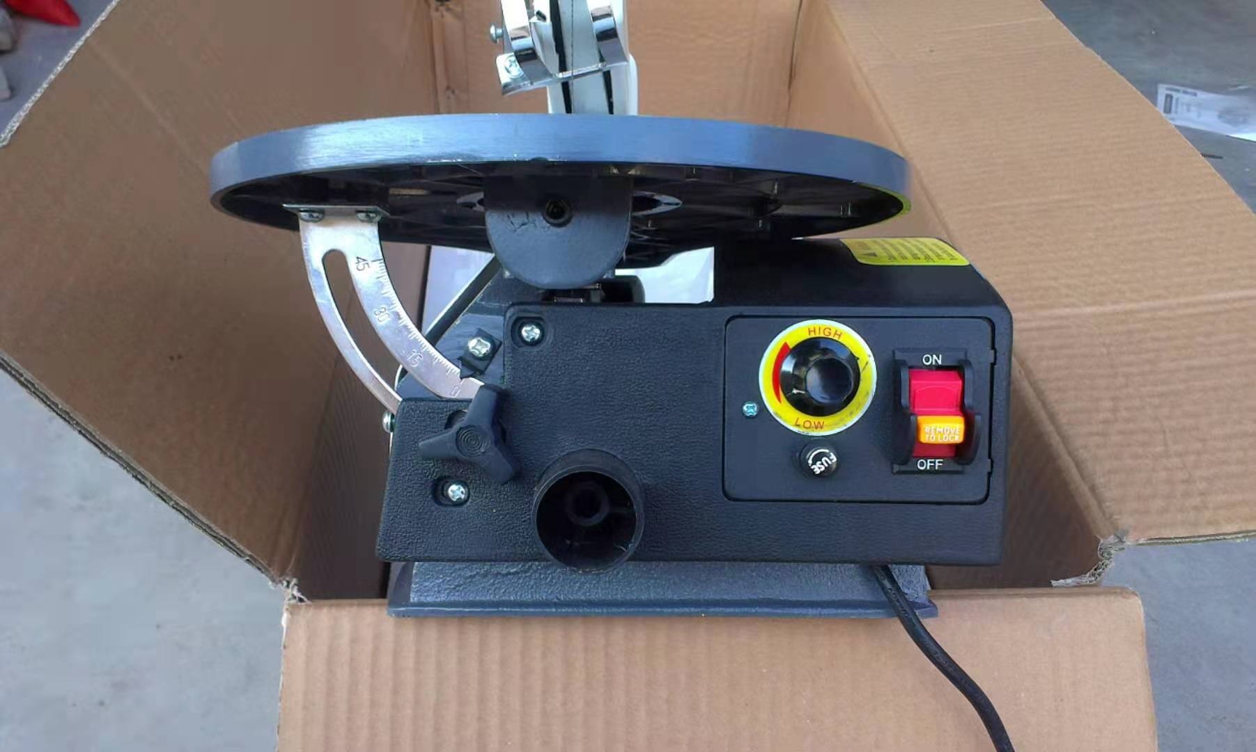 Wood Cutting Industrial Deskto - Woodworking Saw recension och pris